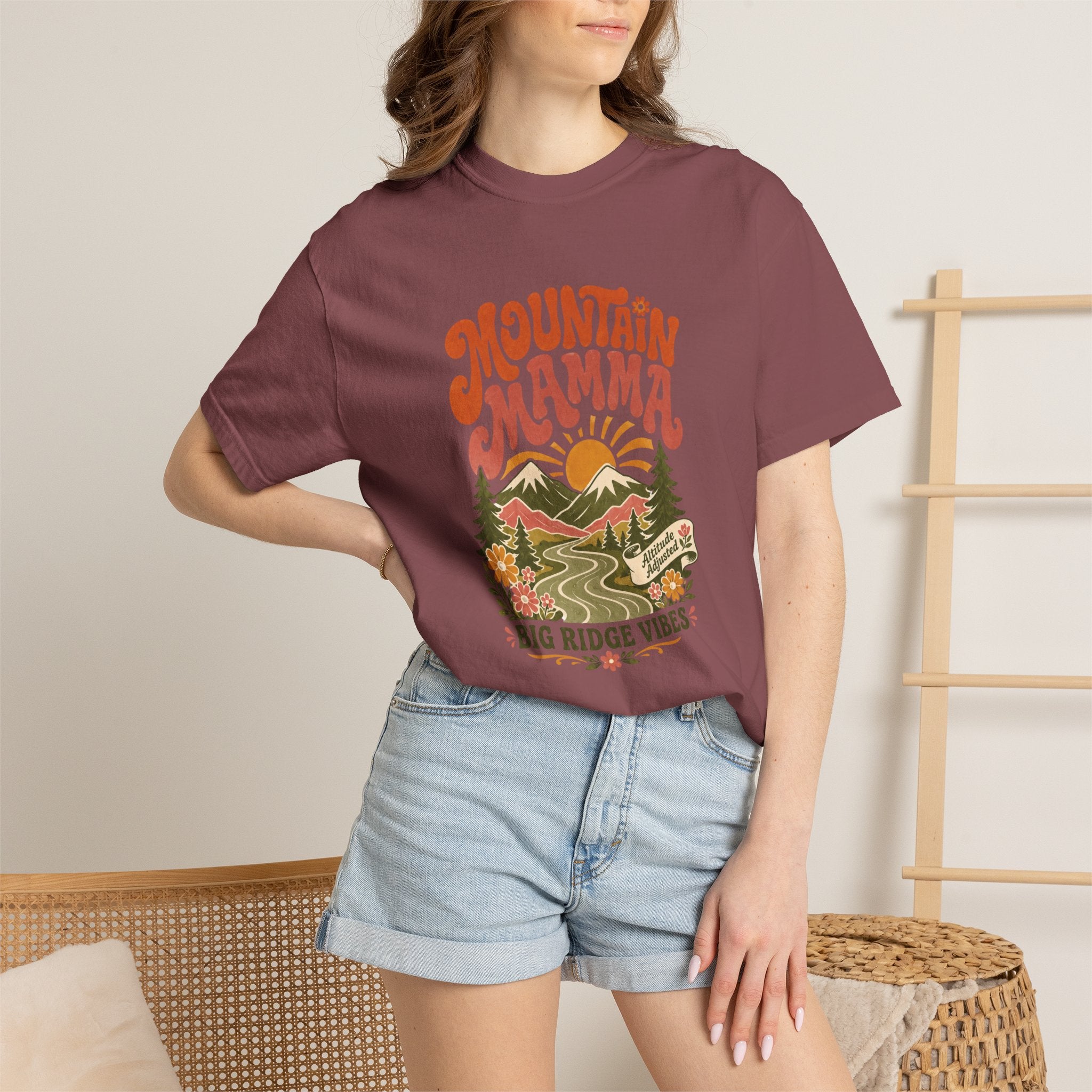 Mountain Mamma Vibes T-shirt