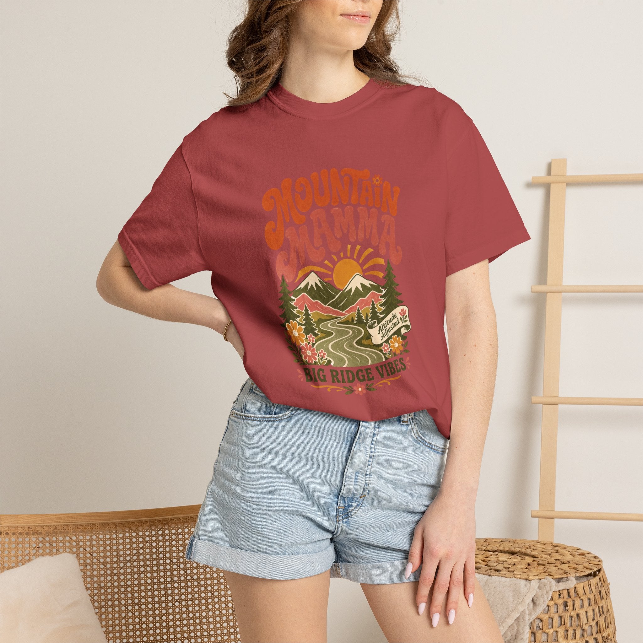 Mountain Mamma Vibes T-shirt